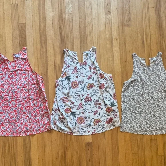3 Old Navy Tops Medium Bundle Set - Picture 1 of 7